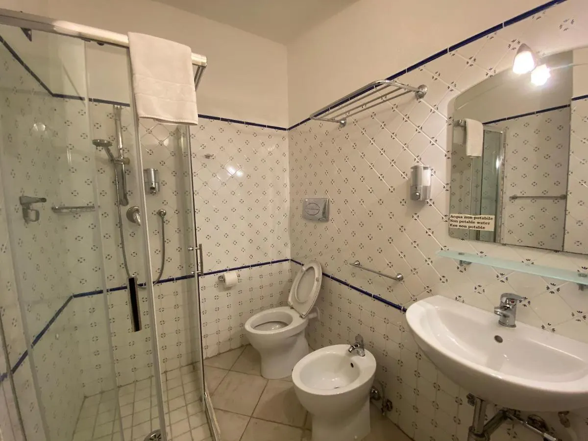Bed & Breakfast B&B Petite Maison Posada  Italy